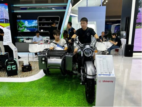 鑫源汽车携旗下产品悉数亮相2023智博会